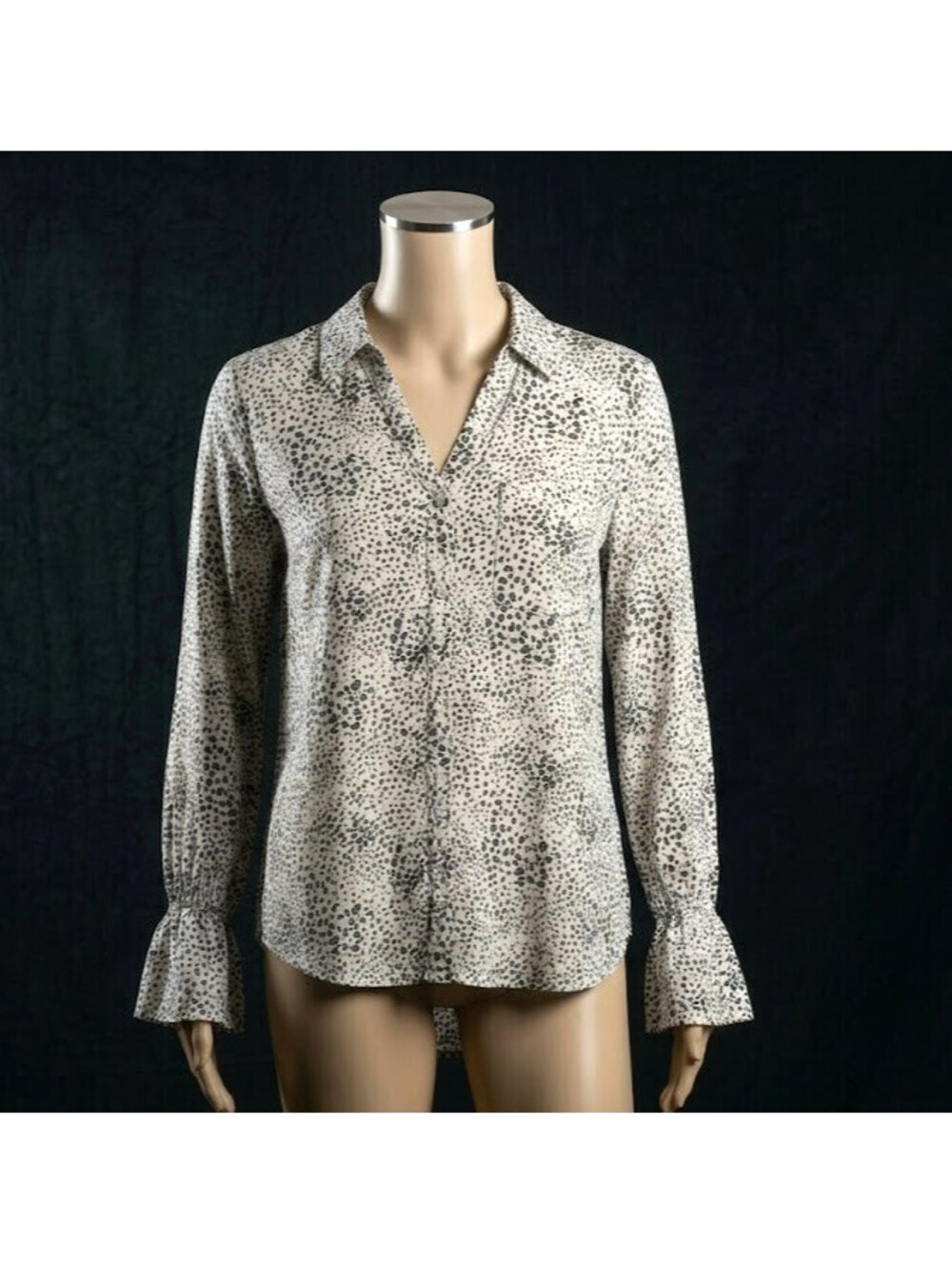 Cato Est. 1946 Women's Dalmatian Animal Print Button-Down Blouse M Bell Sleeve